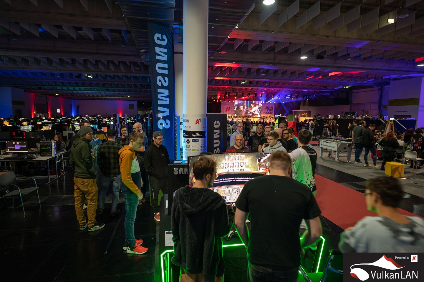 VulkanLAN 20221028 30 (c)Kasofoto KSZ5325