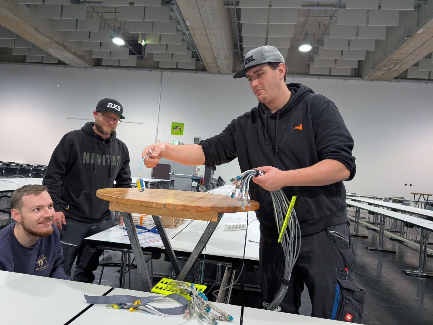 58VulkanLAN Aufbau T2 PXL 20251022 085746478 1440px