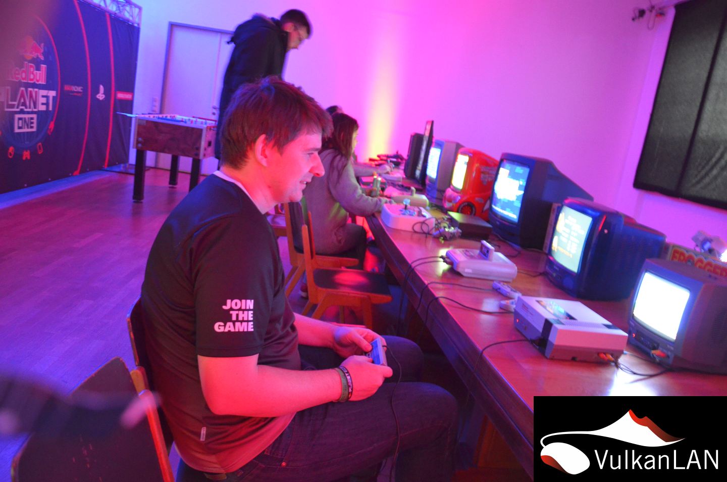 RedBull pLANetOne 20181103 1249 26 DSC 0482 1440px